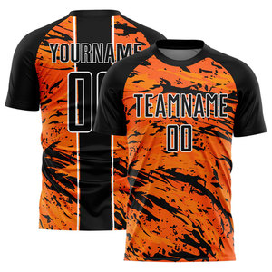 เสื้อฟุตบอลผู้ชายแบบซับลิเมชั่น ดีไซน์ล่าสุด ขายดี ราคาส่งจากโรงงาน ผลิตจากโพลีเอสเตอร์ 100% แห้งเร็ว ระบายอากาศได้ดี รับผลิตแบบ OEM ODM - Product Image 1