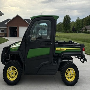 Véhicule industriel John Deere Gator XUV 835R 4X4 haute capacité, offre de vente en gros, qualité supérieure et livraison rapide - Product Image 1