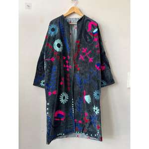 Camisón Azul de Terciopelo Suzani con Bordado de Corazón, Hecho a Mano, Estilo Bohemio Elegante para Mujer - Product Image 1