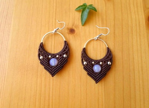 Boucles d'oreilles créoles bohèmes en macramé avec incrustation de perles, design géométrique, bijoux en argent 925 pour femme, à porter au quotidien - Product Image 2