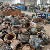 Moteurs Démontés Assortis Produisant des Déchets de Moteurs Électriques Usagés avec Fil de Cuivre, Boîtier en Fer et Pièces Métalliques Mixtes pour l'Exportation