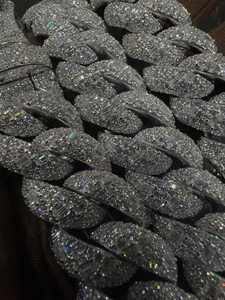 สร้อยข้อมือแบบ Cuban Link ประดับเพชร Moissanite ทรง Brilliant Cut ระดับ VVS ทองคำแท้ 9K รับรองโดย IGI สำหรับทั้งชายและหญิง สินค้าขายดีอันดับหนึ่ง สไตล์ฮิปฮอปสุดหรู - Product Image 6