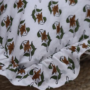 Housse de coussin carrée en coton à volants avec imprimé végétal, style vintage fait main pour la décoration intérieure - Product Image 4