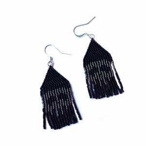 Pendientes largos bohemios con borlas de cuentas, hechos a mano, grandes y llamativos, tipo candelabro, con cuentas de semillas, para mujer - Product Image 5