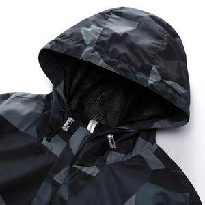 Ropa de Moda 2026 Nuevo Diseño Servicio OEM Logotipo Personalizado Chaqueta Softshell para Hombre Impermeable y Transpirable para Exteriores - Product Image 6