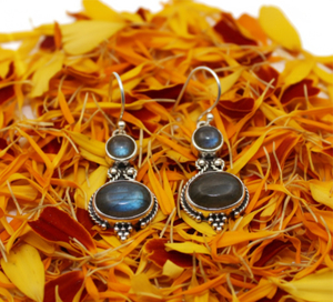 Boucles d'oreilles vintage en argent 925 avec labradorite naturelle sertie clos, bijoux pour femme pour les fêtes et le quotidien - Product Image 6