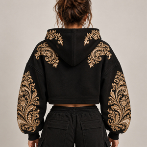 Nouvel Arrivage – Sweat à Capuche Oversize Femme Noir avec Broderie Dorée – Crop Top Tricoté pour l'Automne – Sweats à Capuche Brodés - Product Image 2