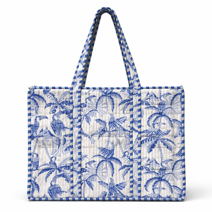 Sac fourre-tout élégant en coton matelassé, imprimé tropical bleu classique, automne, 18 pouces, léger, avec poches intérieures, parfait pour le quotidien - Product Image 1