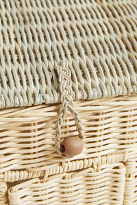 Panier de rangement en forme de maison avec roulettes, tissé en rotin naturel, panier de rangement pour jouets pour enfants. - Product Image 2