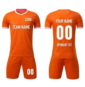 Ensemble de maillots de football orange personnalisés pour hommes, manches courtes, col en V, polyester respirant, nom et numéro de l'équipe, impression sublimée, toutes saisons - Product Image 1
