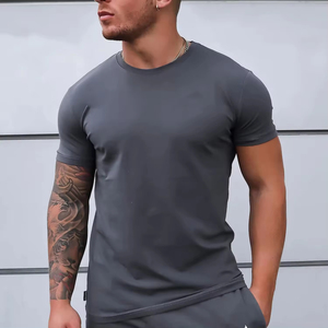 T-shirt de sport pour homme de qualité supérieure avec logo personnalisé, technologie de séchage rapide pour l'entraînement sportif - Product Image 5