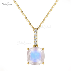 Productos en Tendencia: Colgante Colgante de Piedra Lunar Arcoíris de Corte Cojín de 0.71 Ctw con Acento de Diamante en Oro Sólido de 14k, Colgante Doble de Piedra Natal - Product Image 3