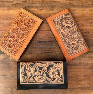 Nuevas carteras plegables de cuero hechas a mano reales, carteras diseñadas para mujeres, carteras elegantes únicas de cuero con herramientas de Venta caliente - Product Image 3