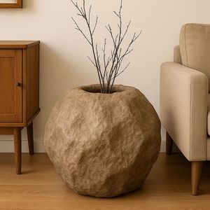 Vase de sol en papier mâché écologique fait main, style rustique Wabi Sabi, grande urne décorative en forme de roche, pot de fleurs primitif - Product Image 1