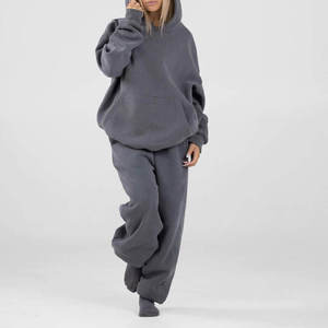 Chándal con Capucha para Hombre en Gris y Blanco con Bloques de Color, Sudadera con Cremallera Completa y Bolsillos Laterales, Ropa Casual de Otoño - Product Image 1