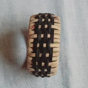 Elegante Anillo para Servilletas de Ratán de Dos Tonos, Hecho a Mano con Fibra Natural Negra, Porta Servilletas para Mesa de Comedor, Decoración Moderna para Bodas y Fiestas - Product Image 4