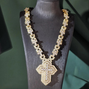 Colgante de Cruz de Plata de Ley 925 con Incrustaciones de Diamantes Moissanite, Joyería Religiosa de Lujo Estilo Hip Hop - Product Image 2