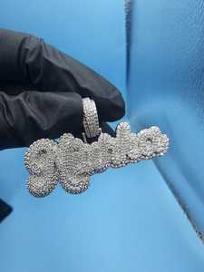 จี้เพชรโมอิสซาไนต์แบบกำหนดเอง ตัวอักษรชื่อย่อ ฮิปฮอป เครื่องประดับเงินแท้ 925 ประดับเพชร VVS สำหรับเป็นของขวัญ - Product Image 5