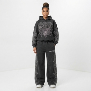Conjunto de Sudadera con Capucha y Pantalones Jogger Personalizados con Pedrería, de Algodón Lavado y Felpa, Dos Piezas, Estilo Urbano, Venta al Por Mayor OEM - Product Image 1
