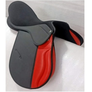 Silla de Montar Inglesa de Latón de Calidad Premium para Salto Ecuestre, Fabricada con Estructura de Plástico y Combinación de Colores en Contraste - Product Image 1