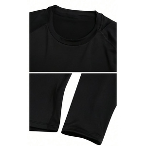 Chemise de compression respirante et légère pour homme à manches longues, vêtements de sport personnalisables pour les séances d'entraînement et de pratique - Product Image 4