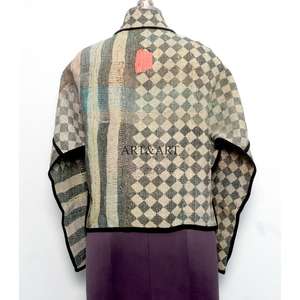 Veste Gudari faite à la main pour femmes, en coton standard, style indien Kantha, assortiment vintage réversible, broderie ethnique écologique - Product Image 4