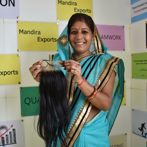 ผมแท้ธรรมชาติ 100% จากวัดอินเดีย แบบไม่ผ่านกระบวนการใดๆ สีดำ  ขนาด 5*5  แบบตรง  สำหรับต่อผม  ขายส่ง - Product Image 5