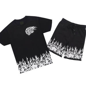 Ensemble de vêtements de sport pour homme, t-shirt et short légers et décontractés, tenue de sport en deux pièces pour la salle de sport, la remise en forme, l'entraînement quotidien - Product Image 1