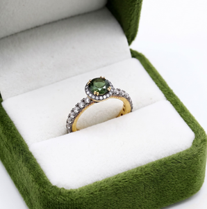 Vente en gros d'anneaux halo en argent sterling 925 oxydé plaqué or avec tourmaline verte naturelle et CZ, bijoux Memoria - Product Image 4