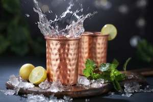 Copa de Martini de Cobre Martillado Premium con Pajita y Tallo Decorativo, Vaso para Bebidas para Eventos de Bar y Servicio en Fiestas - Product Image 5