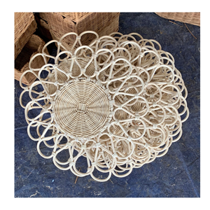 Assiette de service en rotin écologique, tressée à la main, accessoire décoratif pour la table - Product Image 1