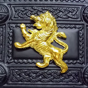 หัวเข็มขัดเข็มขัดกิลท์สก็อตแบบดั้งเดิมสีดำสนิท/หัวเข็มขัดกิลท์ลายเซลติก รูปสิงโตกำลังดึ๋ง คุณภาพสูงสุด ขายส่ง - Product Image 4