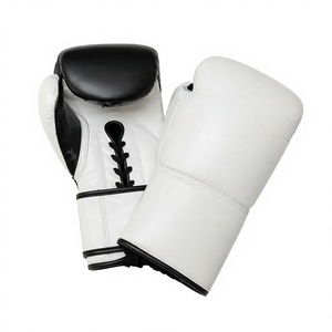 Gants de boxe en cuir blanc à lacets pour adultes – Respirants et conçus pour l'entraînement de boxe - Product Image 4