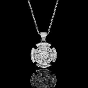 Pendentif Hip Hop en Moissanite Sertie de Pierres, Croix Rotative Plaqué Or, Collier Pendentif Croix - Product Image 2