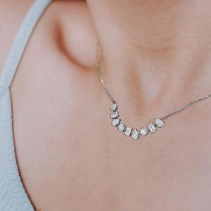 Colgante Delicado de Oro Blanco de 18K con Diamante Cultivado en Laboratorio de 1.39 CTW, Color Esmeralda, para Mujer, Joyería Fina, Regalo para Ocasiones Especiales - Product Image 1