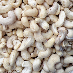 Best Price Raw <b>Kernels</b> Cashew <b>Nuts</b> Bulk Ww320 Ww240 Cashew <b>Nut</b> <b>Kernels</b> Santigo Cashew Vietnam Free Tax - Product Image 1