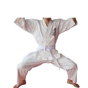 Kimono de karaté blanc pour homme, vêtement d'arts martiaux 100 % coton, coupe classique, taille adulte, durable, teint uni, logo frontal - Product Image 2