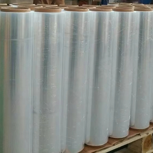 Film étirable LLDPE pour palettes, rouleau manuel, rouleau pour machine, fabricant direct du Vietnam - Product Image 1