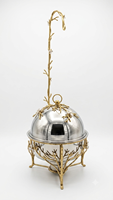 Plat à chafing en acier standard de qualité supérieure, motif floral raffiné, avec finition réfléchissante attrayante, idéal pour les services de traiteur élégants et les banquets.