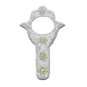 Miroir à main artisanal perlé avec paillettes et poignée élégante, léger et portable pour cosmétiques - Product Image 6