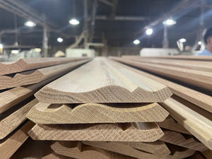 Moulure décorative murale en bois massif de chêne rouge, durable et résistante à l'humidité, idéale pour la production de moulures en bois - Product Image 3