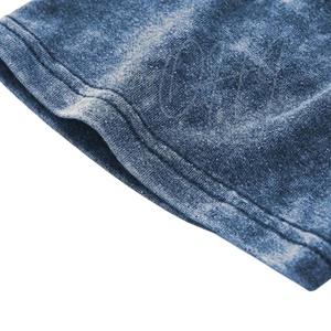 Camiseta de hombre personalizada, lavada y desgastada, de algodón, holgada, estilo urbano, manga corta, con efecto ácido y dobladillo rasgado, estilo hip hop casual. - Product Image 4