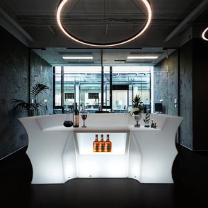 بار إضاءة LED ملون (RGB) محمول للاستخدام الخارجي، أثاث حفلات بلاستيكي أبيض للنوادي الليلية والمقاهي وصالات الكاريوكي واللاونجات، متوفر بالجملة - Product Image 4