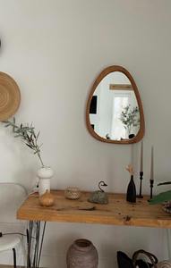 Miroir mural en bois avec incrustations géométriques, miroir mural moderne en bois pour décoration abstraite de la maison, accessoire de miroir suspendu en gros - Product Image 3