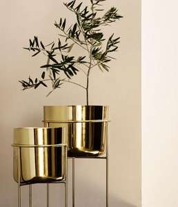 Meilleures ventes : Pot de fleurs minimaliste scandinave en métal avec support pour une mise en scène esthétique et épurée de votre espace de vie - Product Image 1