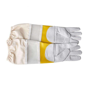 Custom Logo Beekeeping Gloves | Sublimated Microfiber & Safety <b>Cushioning</b> | Wholesale Factory - Product Image 3
