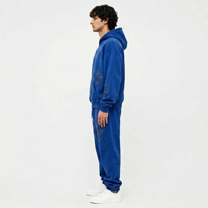 Conjunto de chándal de 2 piezas para hombre con apliques de parche, sudadera con capucha oversize y jogger, parche de cuero con estrella y cruz, forro polar, personalizado, OEM, venta al por mayor, OEM/ODM - Product Image 4