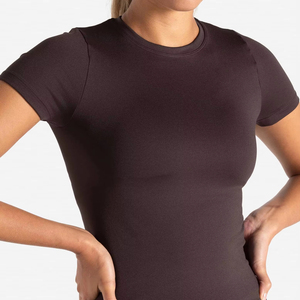 เสื้อยืดผู้หญิงทรงเข้ารูป คอกลม แขนสั้น สไตล์ลำลอง สำหรับฤดูร้อน ขายดี รุ่นสลิมฟิต พร้อมโลโก้ - Product Image 1