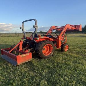 Tracteur Kubota L2800 abordable offrant des performances agricoles puissantes avec une construction durable et un prix de gros attractif - Product Image 6