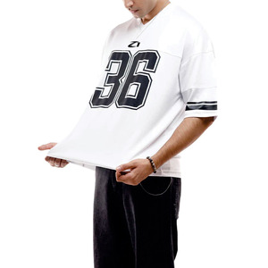 Vente en gros de maillots de football américain de qualité supérieure, blanc et noir, à manches courtes, rayés, t-shirts de sport respirants, taille plus, unisexe - Product Image 3